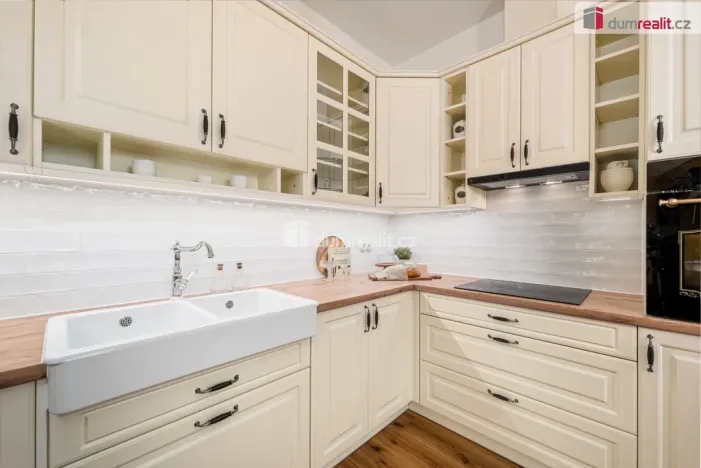 Prodej rodinného domu, Sedlčany, Baxova, 140 m2