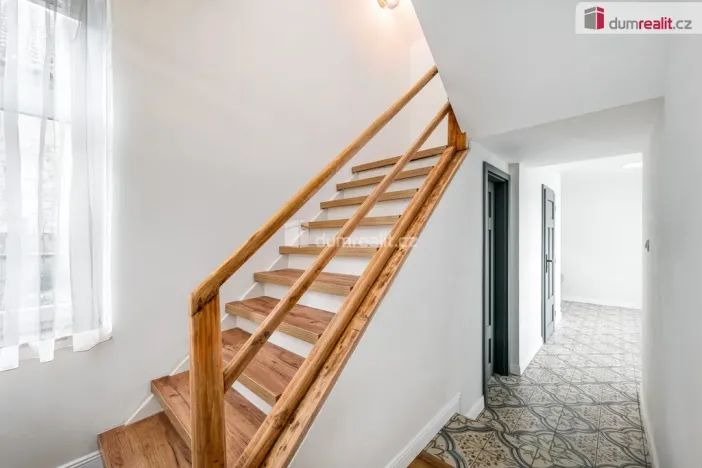 Prodej rodinného domu, Sedlčany, Baxova, 140 m2