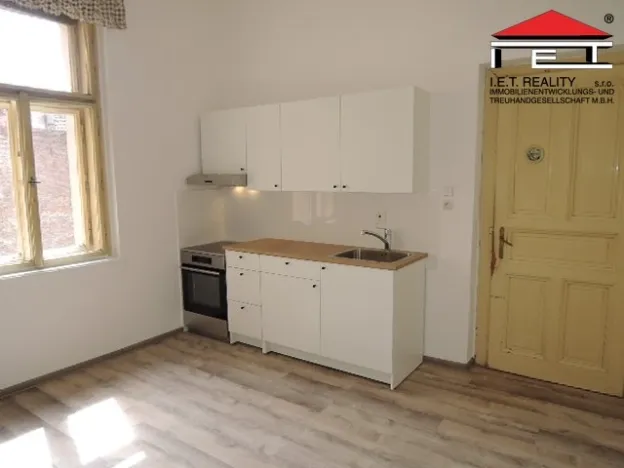 Pronájem bytu 3+1, Praha - Smíchov, Jindřicha Plachty, 82 m2