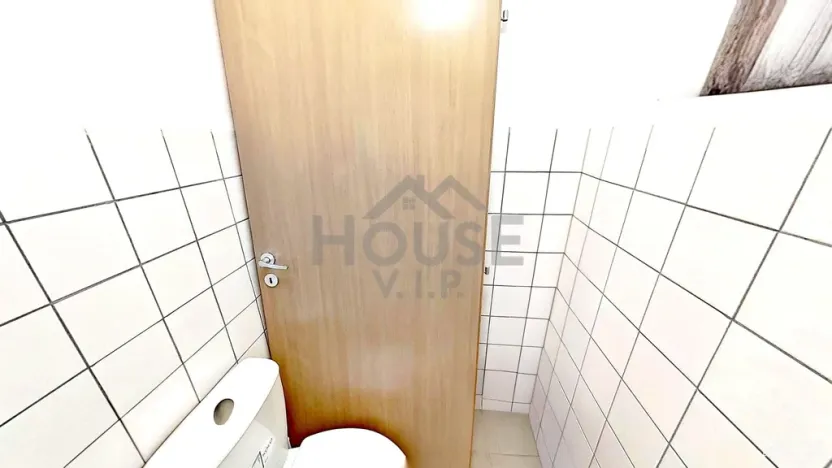 Pronájem kanceláře, Praha - Kobylisy, Klapkova, 40 m2