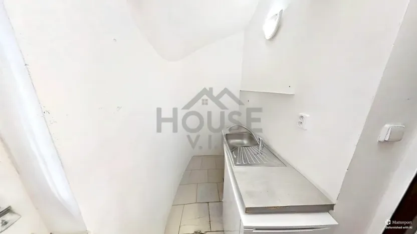 Pronájem kanceláře, Praha - Kobylisy, Klapkova, 40 m2