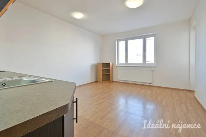Pronájem bytu 2+kk, Brno - Žebětín, Říčanská, 53 m2