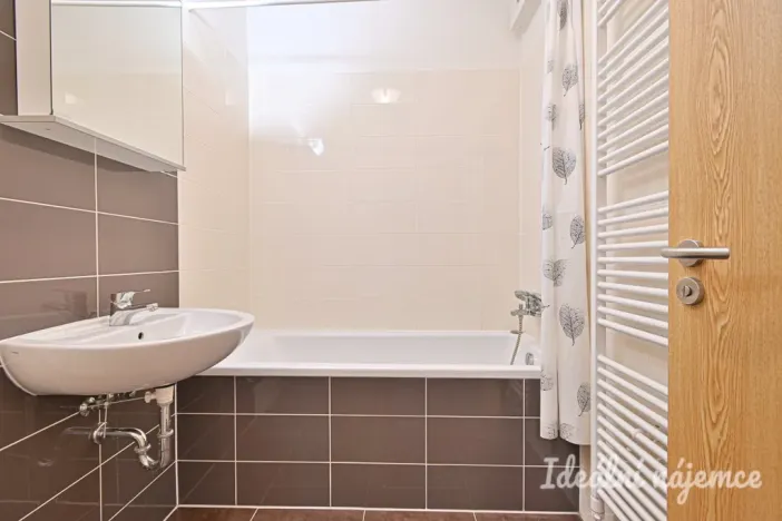 Pronájem bytu 2+kk, Brno - Žebětín, Říčanská, 53 m2