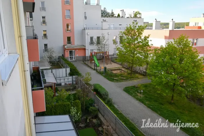 Pronájem bytu 2+kk, Brno - Žebětín, Říčanská, 53 m2