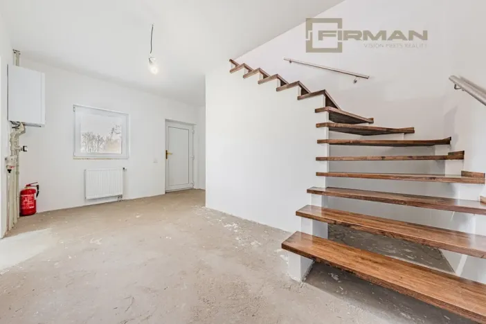 Prodej rodinného domu, Třebešice, 236 m2