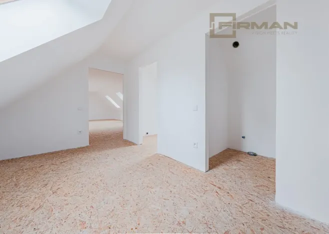 Prodej rodinného domu, Třebešice, 236 m2