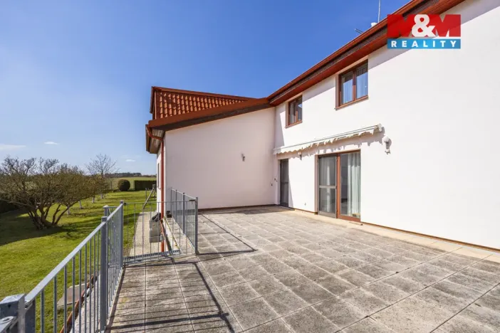 Prodej rodinného domu, Sulice - Želivec, Hlavní, 374 m2