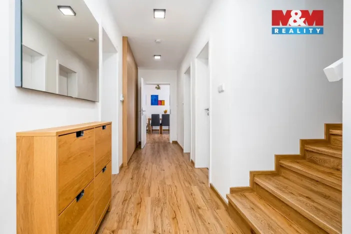 Prodej rodinného domu, Pardubice - Dražkovice, 250 m2