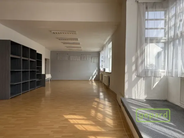 Pronájem obchodního prostoru, Šternberk, ČSA, 84 m2