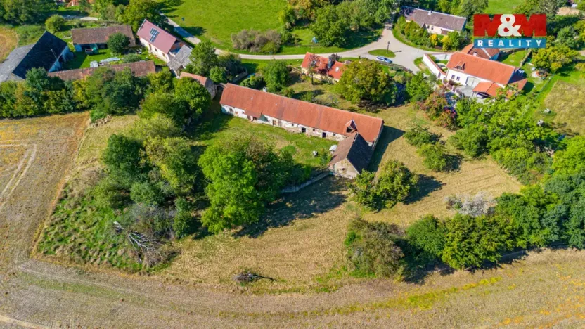 Prodej pozemku pro bydlení, Dříteň - Libív, 4001 m2