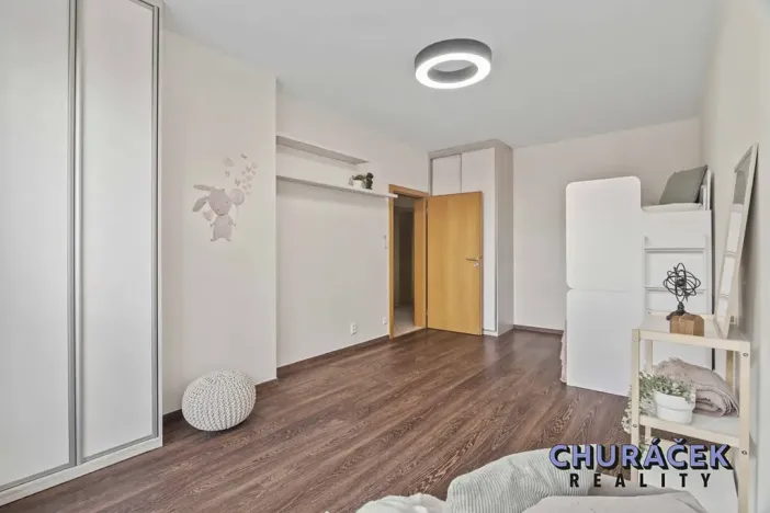 Prodej bytu 3+kk, Praha - Hrdlořezy, V třešňovce, 287 m2