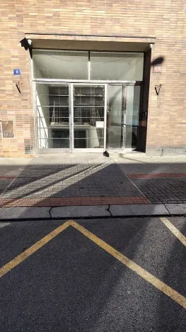 Pronájem garážového stání, Praha - Holešovice, U Pergamenky, 10 m2