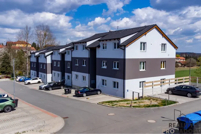 Prodej bytu 4+kk, Vochov, 80 m2