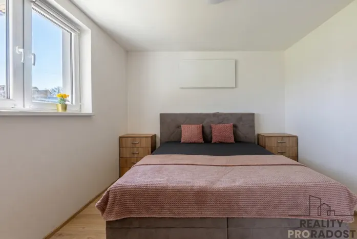 Prodej bytu 4+kk, Vochov, 80 m2