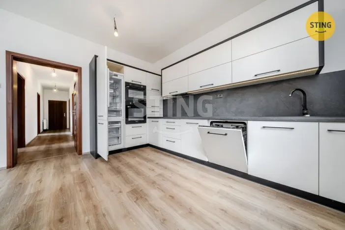 Prodej rodinného domu, Bystřice, 220 m2