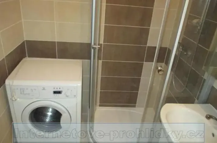 Pronájem pokoje, Brno, Svážná, 18 m2