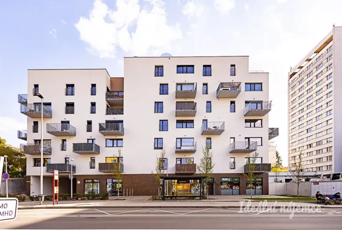 Pronájem bytu 1+kk, Praha - Strašnice, Štěchovická, 34 m2