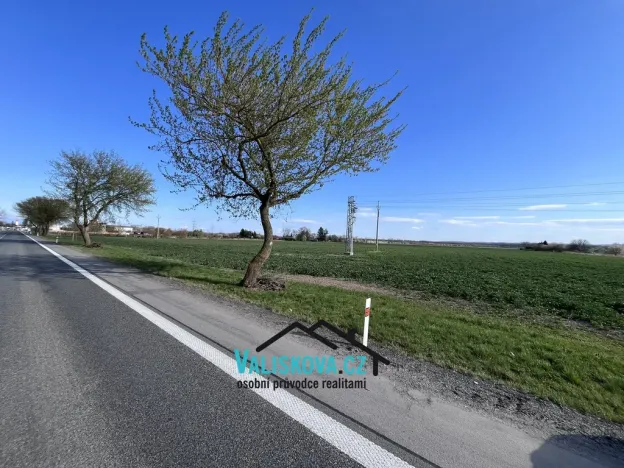 Prodej pozemku, Hulín, 61843 m2