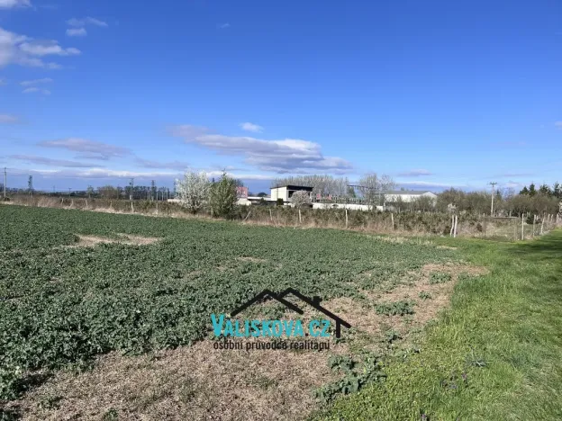 Prodej pozemku, Hulín, 61843 m2