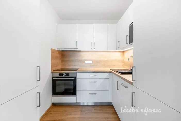 Pronájem bytu 2+kk, Praha - Ruzyně, Ciolkovského, 41 m2