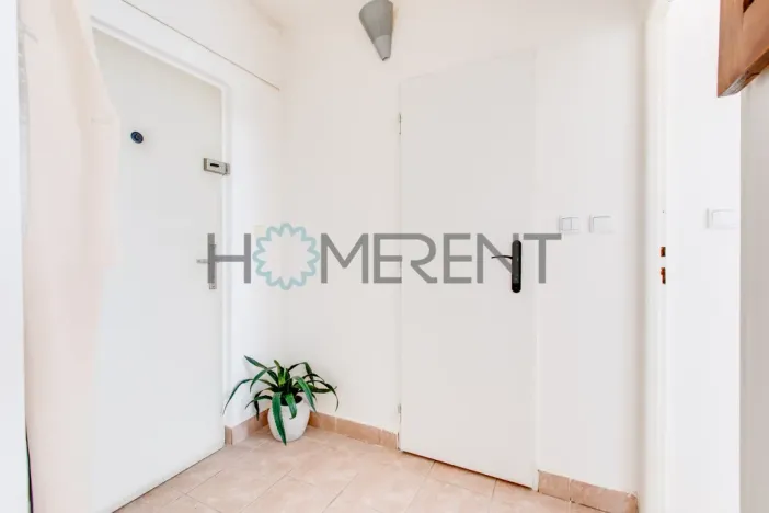 Pronájem bytu 2+kk, Praha - Záběhlice, Jabloňová, 32 m2