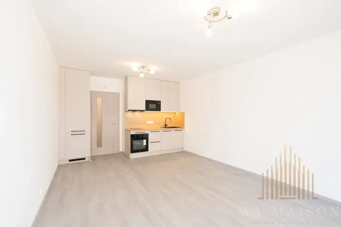 Pronájem bytu 1+kk, Praha - Vysočany, Poděbradská, 34 m2