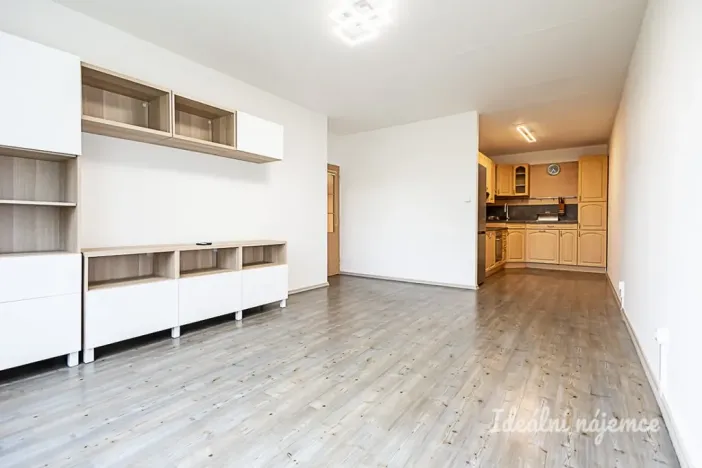 Pronájem bytu 3+kk, Praha - Kamýk, Machuldova, 62 m2