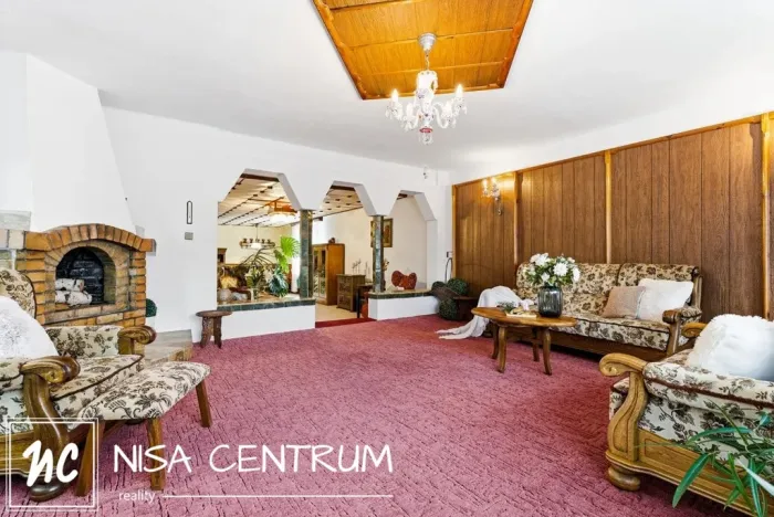 Prodej rodinného domu, Krnsko, 304 m2