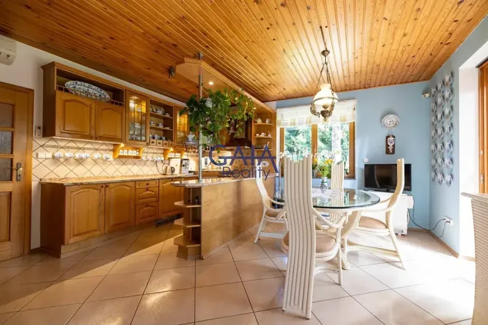 Prodej rodinného domu, Strážovice, 354 m2