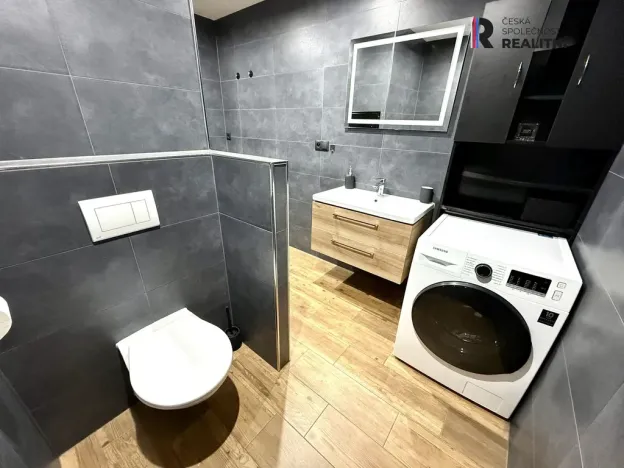 Prodej bytu 2+1, Sokolov, Kosmonautů, 61 m2