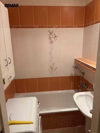 Prodej bytu 3+1, Ostrava - Poruba, Vietnamská, 66 m2