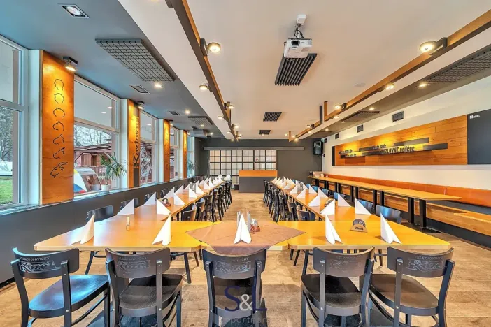 Prodej restaurace, Česká Lípa, Antonína Sovy, 900 m2