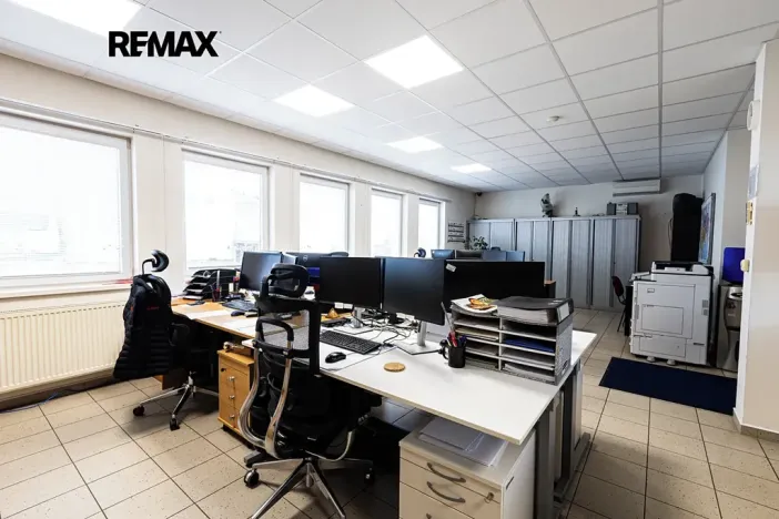 Prodej skladu, Hořovice, nábřeží Hynka Šlosara, 4000 m2