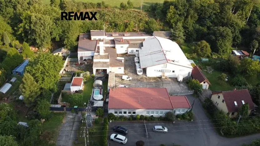 Prodej skladu, Hořovice, nábřeží Hynka Šlosara, 4000 m2