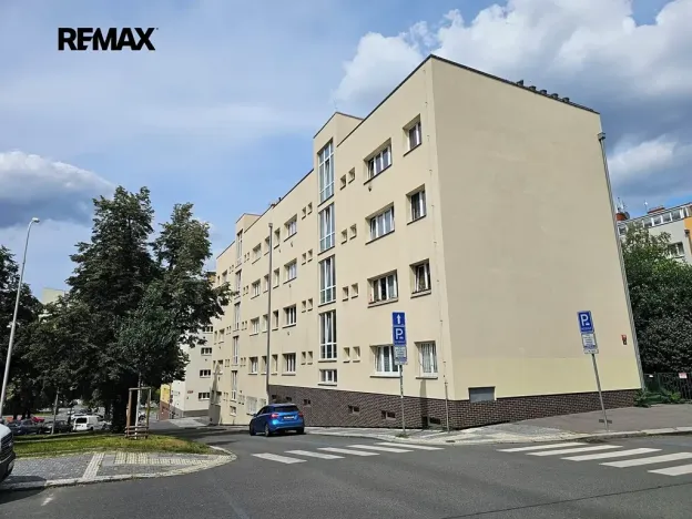 Pronájem bytu 2+kk, Praha - Břevnov, Mládeže, 42 m2