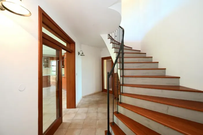 Pronájem rodinného domu, Světice, Na Spojce, 320 m2