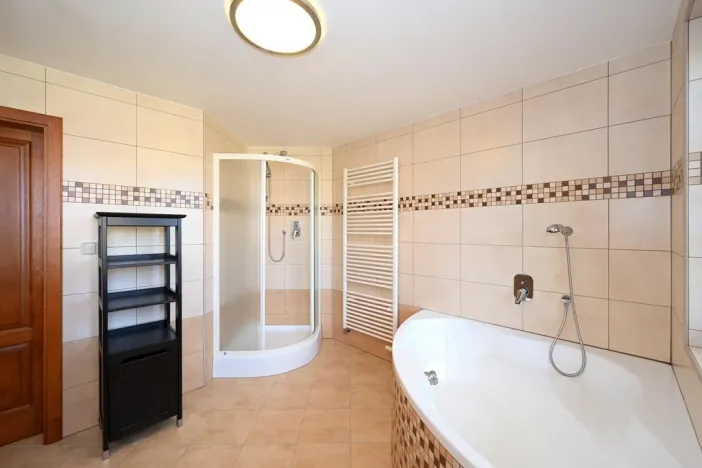 Pronájem rodinného domu, Světice, Na Spojce, 320 m2