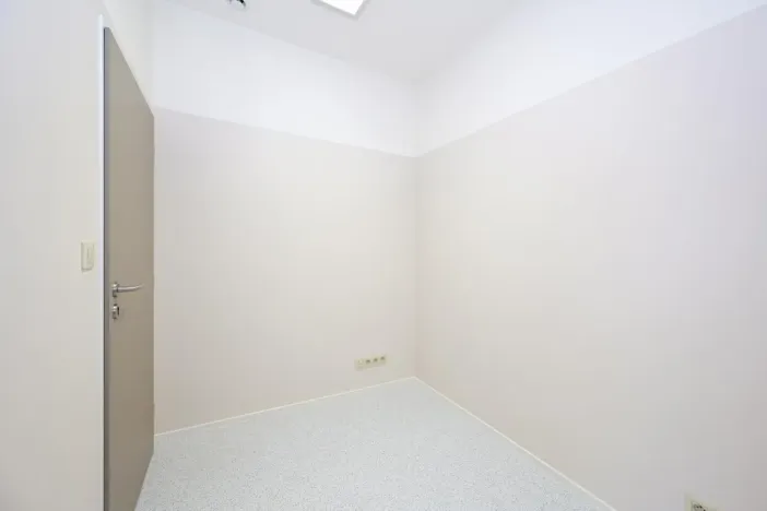 Pronájem ordinace, Hradec Králové, Pospíšilova, 49 m2