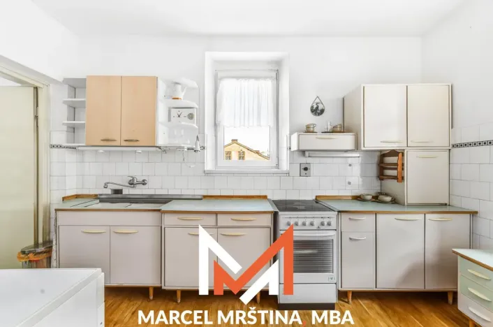 Prodej rodinného domu, Červený Kostelec, Jiráskova, 340 m2