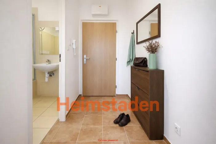 Pronájem bytu 1+kk, Karviná - Hranice, Slovenská, 35 m2