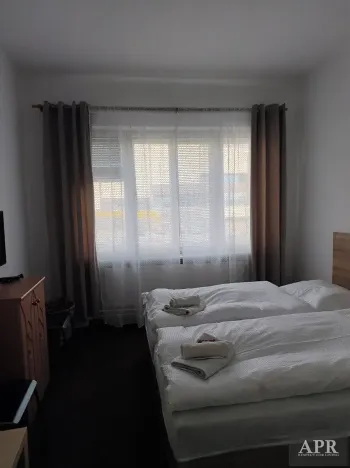 Pronájem bytu 1+kk, Uherský Brod, Mariánské nám., 20 m2