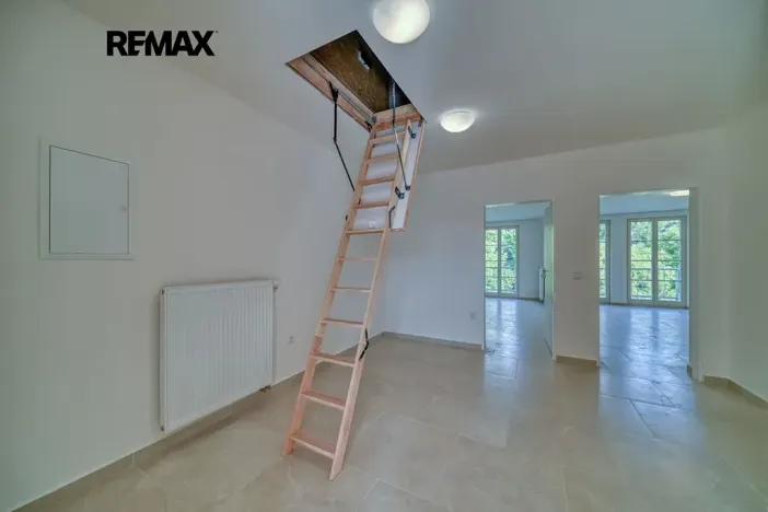 Pronájem bytu 3+1, Poděbrady, nám. T.G.Masaryka, 96 m2