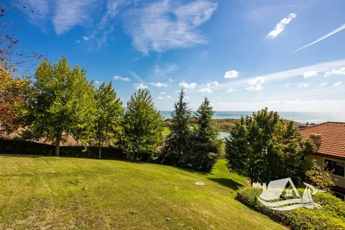 Prodej bytu 2+kk, Kavarna, Bulharsko, 97 m2