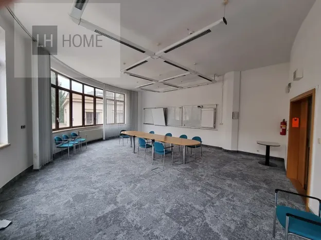 Pronájem komerční nemovitosti, Plzeň, 1000 m2