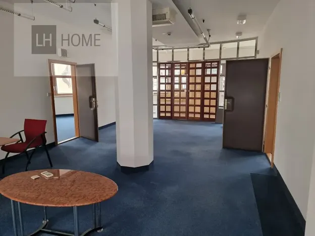 Pronájem kanceláře, Plzeň, 1000 m2