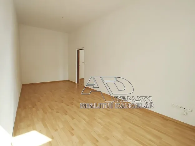 Pronájem bytu 2+1, České Budějovice, Pražská tř., 72 m2