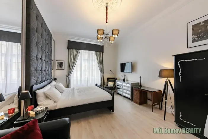 Pronájem bytu 1+1, Praha - Nové Město, Hálkova, 46 m2