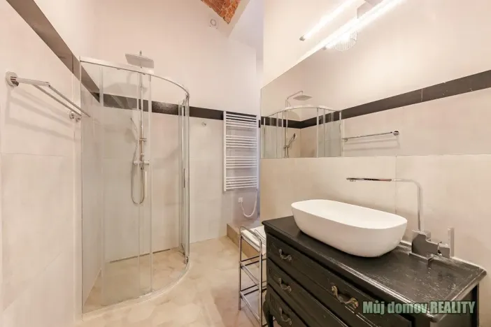 Pronájem bytu 1+1, Praha - Nové Město, Hálkova, 46 m2