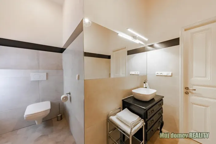 Pronájem bytu 1+1, Praha - Nové Město, Hálkova, 46 m2