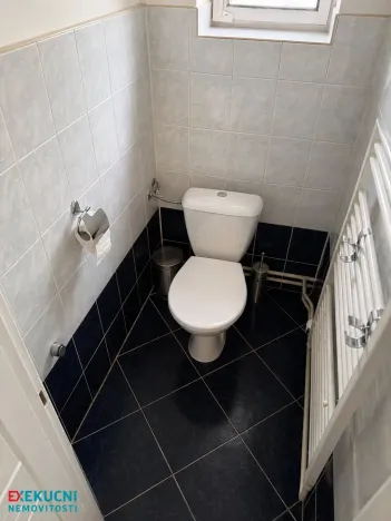 Prodej rodinného domu, Horky, 180 m2